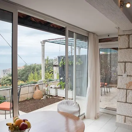 Kiki Apartmán