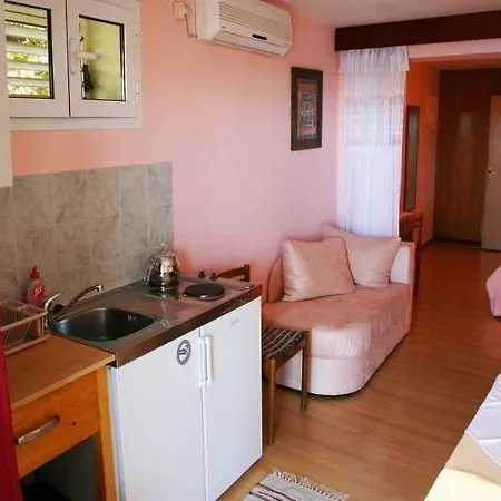 Kiki * دوبروفينك